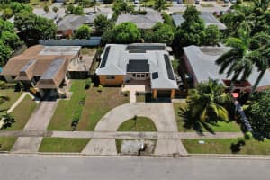 5335 Sw 8th Ct, Margate