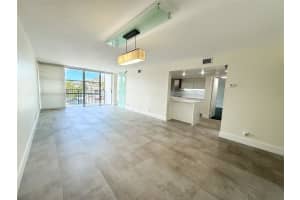 1000 Parkview Drive, Hallandale Beach, FL 33009 - MLS#F10520999