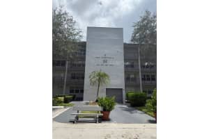 251 Sw 132nd Way 108h, Pembroke Pines