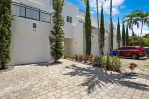 834 NE 19th Ave 834, Fort Lauderdale, FL 33304 Sold 11/21/25