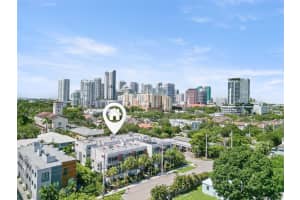 900 NE 4th St B3, Fort Lauderdale, FL 33301 - MLS#F10521069