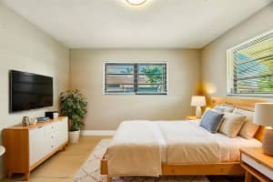 95 NE 128th St, North Miami, FL 33161 Sold 11/17/25