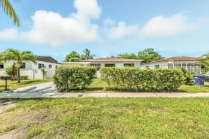 1985 Ne 177th St, North Miami Beach