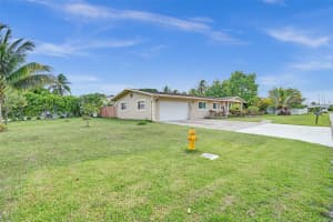 6200 NW 9th St, Margate, FL 33063 - MLS#F10521116
