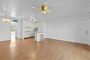 90 South Blvd 2C, Boynton Beach, FL 33435 - MLS#F10521125