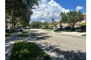 8402 NW 40th Ct, Sunrise, FL 33351 Sold 10/23/25