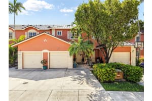 964 Nw 100th Ave, Pembroke Pines