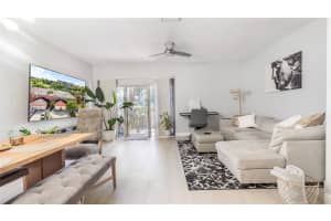 964 NW 100th Ave, Pembroke Pines, FL 33024 - MLS#F10521170