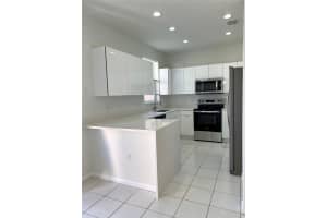 614 NW 170TH TE, Pembroke Pines, FL 33028 - MLS#F10521176