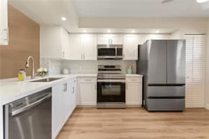 1501 Sw 131st Way 211p, Pembroke Pines
