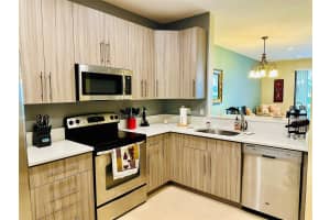 3878 Tree Top Dr, Weston, FL 33332 Sold 12/31/25