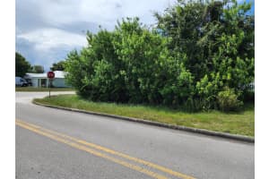 1330 4th Ave, Vero Beach, FL 32962 - MLS#F10521246