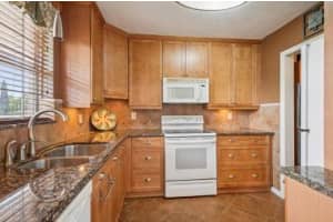 2141 NE 68 106, Fort Lauderdale, FL 33308 Sold 09/12/25