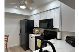 5100 N Ocean Blvd 401, Lauderdale By The Sea, FL 33308 - MLS#F10521303