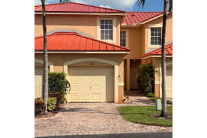 4107 Crystal Lake Dr 1, Deerfield Beach, FL 33064 Sold 10/20/25