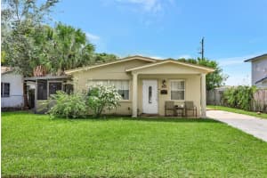 560 Nw 21st Ct, Pompano Beach
