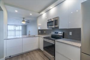 113 Lake Emerald Dr 201, Oakland Park, FL 33309 - MLS#F10521375