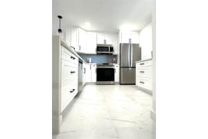2300 NE 1st Ln 201, Boynton Beach, FL 33435 - MLS#F10521383