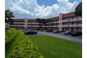 9561 Sunrise Lakes Blvd 109, Sunrise
