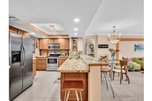 1150 Hillsboro Mile 1006, Hillsboro Beach, FL 33062 - MLS#F10521407