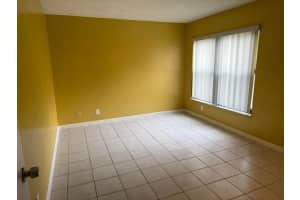2541 NW 56th Avenue 1-19, Lauderhill, FL 33313 - MLS#F10521417