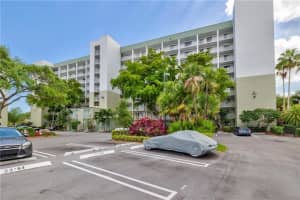 2240 N Cypress Bend Dr 802, Pompano Beach, FL 33069 - MLS#F10521422
