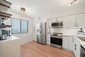 2240 N Cypress Bend Dr 802, Pompano Beach, FL 33069 - MLS#F10521422