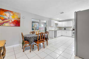 11 NE 18th St, Pompano Beach, FL 33060 - MLS#F10521448