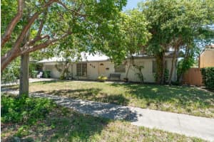 810 Se 10th St, Fort Lauderdale