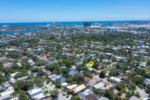 810 SE 10th St, Fort Lauderdale, FL 33316 - MLS#F10521520