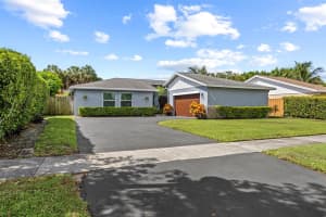 3884 NW 1st Pl, Deerfield Beach, FL 33442 - MLS#F10521524
