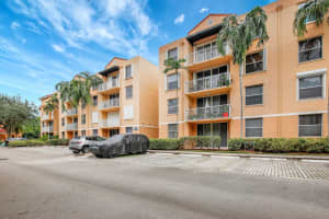 649 E Sheridan St 308, Dania Beach, FL 33004 - MLS#F10521553