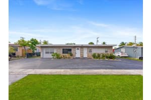 311 W Sample Rd, Deerfield Beach, FL 33064 - MLS#F10521556