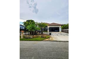 11405 E Golf Dr, Miami, FL 33167 - MLS#F10521574