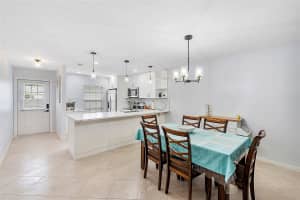 393 Bennington Ln 393, Lake Worth, FL 33467 - MLS#F10521588