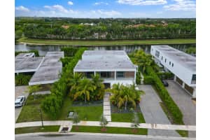 16529 Botaniko Dr N, Weston, FL 33326 - MLS#F10521629