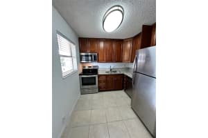 305 NE 16th St, Fort Lauderdale, FL 33304 - MLS#F10522648