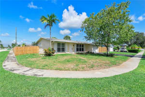 3811 NW 113th Ave, Sunrise, FL 33323 - MLS#F10522654