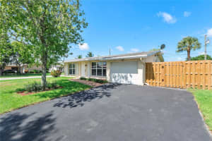 3811 NW 113th Ave, Sunrise, FL 33323 - MLS#F10522654