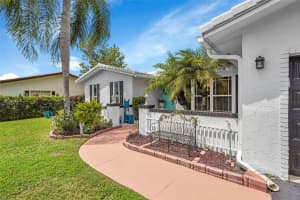 2542 NW 121st Dr, Coral Springs, FL 33065 Sold 09/30/25