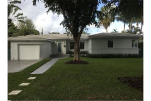 555 Ne 52nd St, Miami