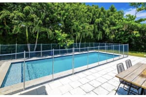 555 NE 52nd St, Miami, FL 33137 Sold 11/13/25