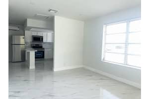 425 SW 18th Ave, Fort Lauderdale, FL 33312 - MLS#F10522712
