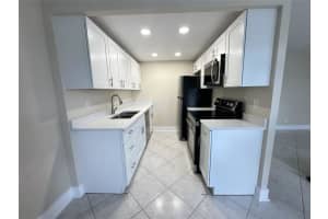 3032 Exeter B 3032, Boca Raton