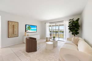 6936 Huntington Ln 304, Delray Beach, FL 33446 Sold 11/21/25