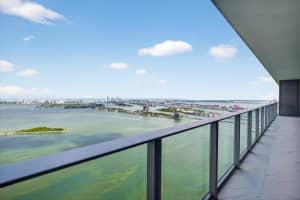 700 NE 24th Street 5202, Miami, FL 33131 - MLS#F10522771
