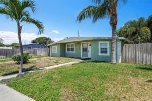 257 NE 45th Ct, Deerfield Beach, FL 33064 - MLS#F10522788