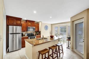777 Riverside Dr 1517, Coral Springs