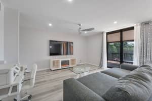 400 Commodore Dr 316, Plantation, FL 33325 Sold 10/15/25