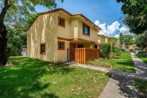 7716 Balboa St 7716, Sunrise